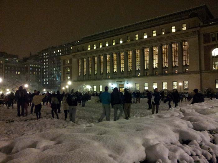 Many prominent buildings across New York were enveloped in snow. 

Pic courtesy: Um-e-Kulsoom