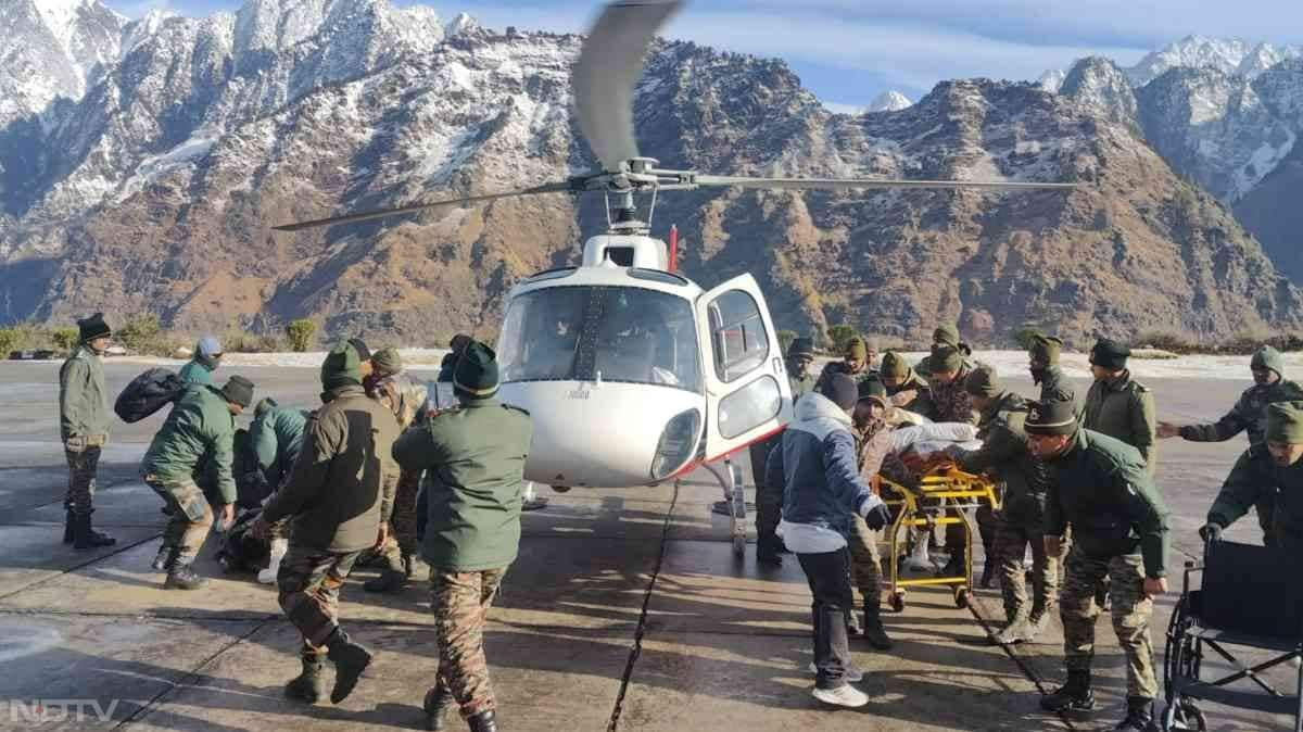 सेना अस्पताल, जिला अस्पताल और अखिल भारतीय आयुर्विज्ञान संस्थान, ऋषिकेश सहित सभी अस्पतालों में समुचित व्यवस्था की गई.  जरूरत पड़ने पर घायलों को एयर एंबुलेंस से एम्स, ऋषिकेश लाया जाएंगे.