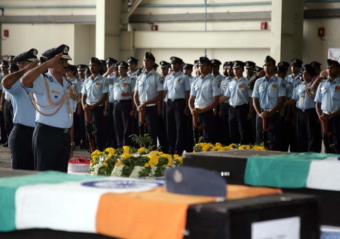 Uttarakhand: Guard of Honour for 20 bravehearts who died in the chopper crash
