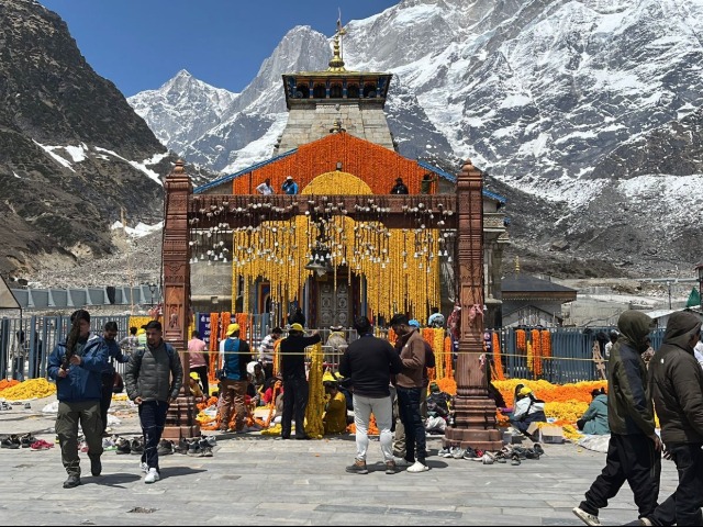 दिव्य,भव्य, अलौकिक...51 कुंतल फूलों से सजा बाबा केदार का धाम, तस्वीरें मन मोह लेंगी