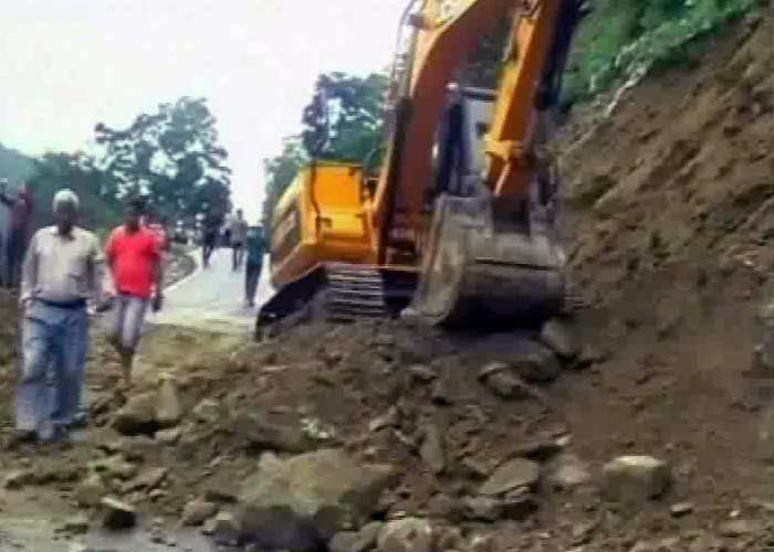 With heavy rainfall causing the soil to loosen and lead to landslides, many roads in the hilly region of Uttarakhand need to be cleared for traffic to ply on them