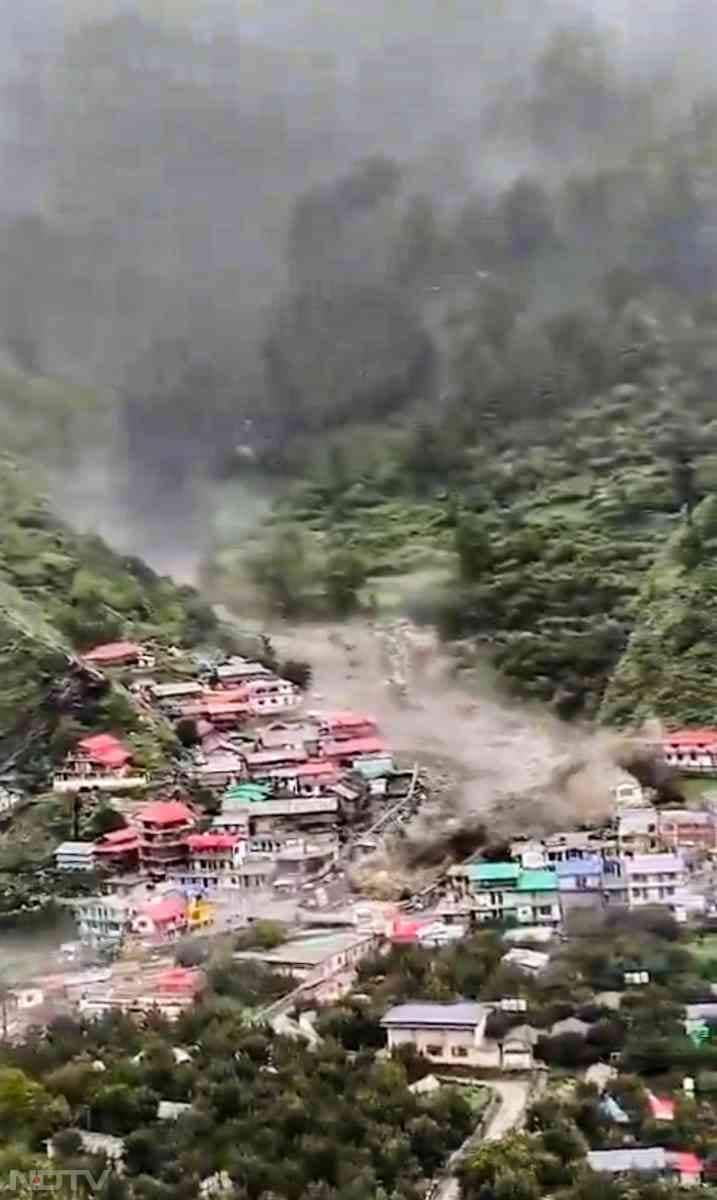 उत्तरकाशी में आया ऐसा सैलाब... जमींदोज हो गया पूरा गांव, दिल दहलाने वाली तस्वीरें आई सामने