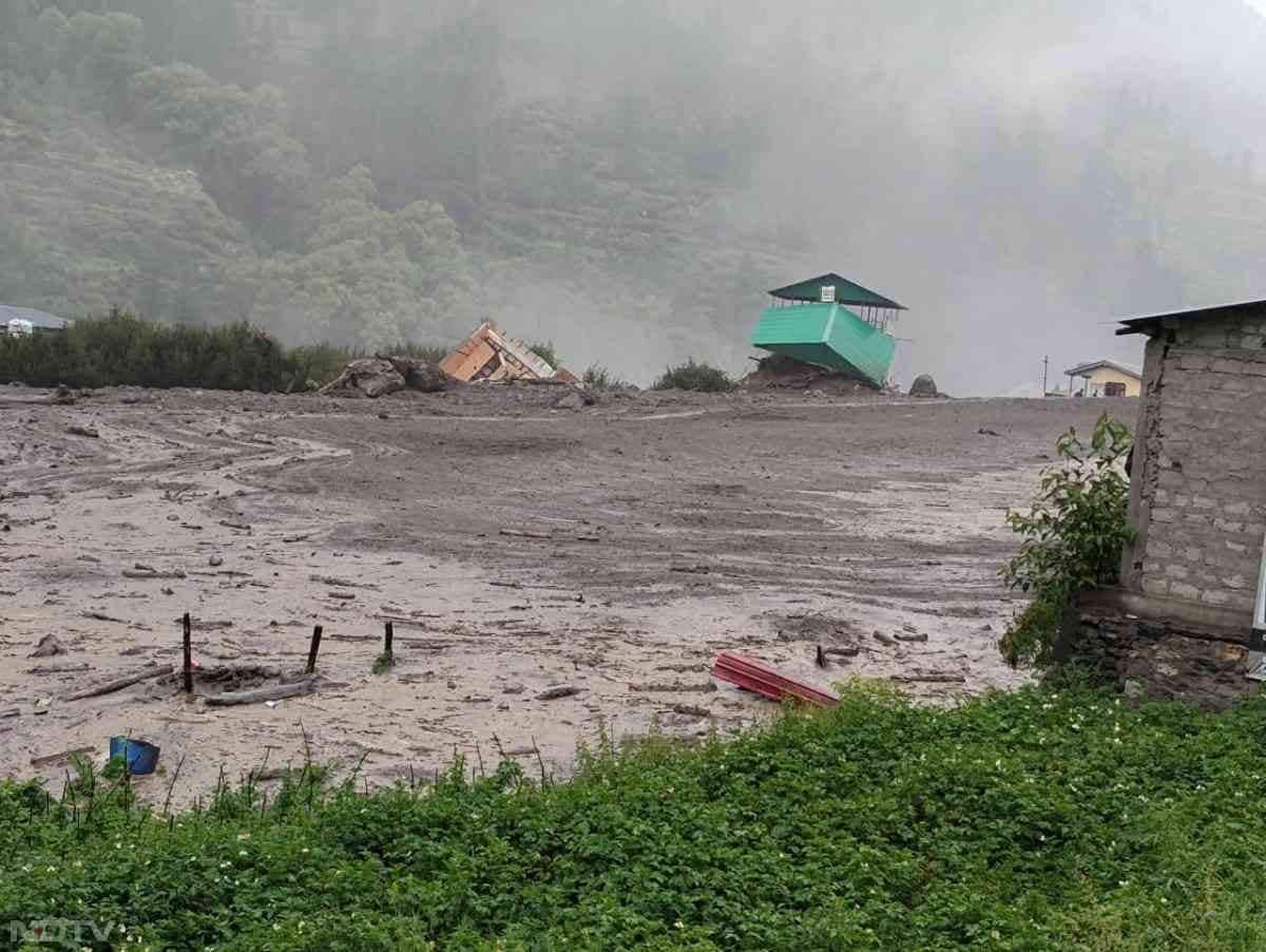 उत्तरकाशी में आया ऐसा सैलाब... जमींदोज हो गया पूरा गांव, दिल दहलाने वाली तस्वीरें आई सामने