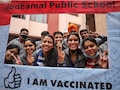 Photo : 15 से 18 उम्र के किशोरों का टीकाकरण हुआ शुरू, उत्साहित नज़र आए बच्चे