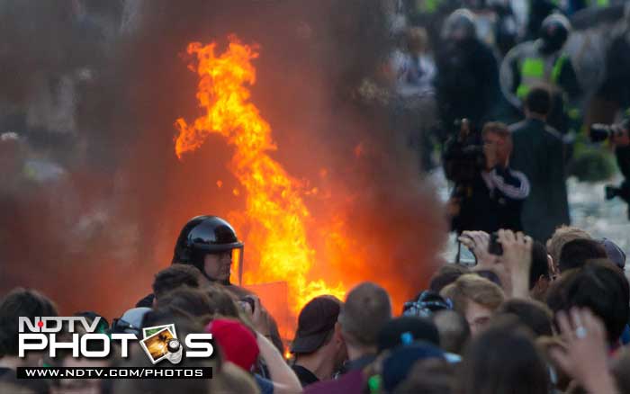 Angry, drunken revelers ran wild on Wednesday night after the Vancouver Canucks' 4-0 loss to Boston in Game 7 of the Stanley Cup finals. (AP Photo)