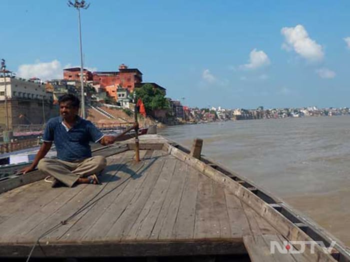 Varanasi: Banega Swachh India Cleanathon At 84 Historical Ghats