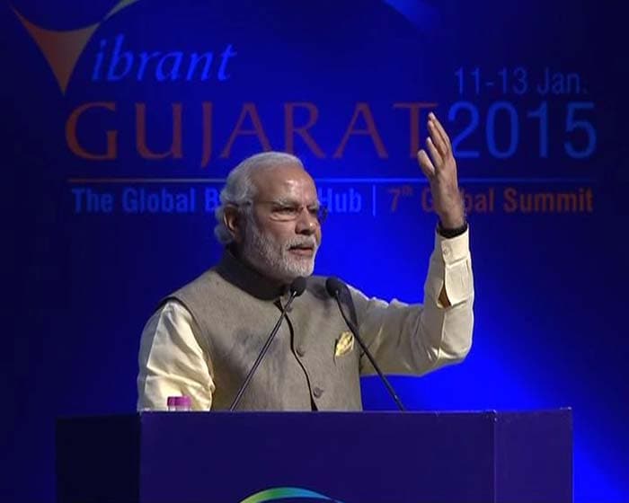 Prime Minister Narendra Modi addressing the dignitaries at the Vibrant Gujarat Summit 2015.