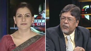 <B>2G probe: An all-out war</B><BR><BR>With the 2G scam hotting up, our panel on <i>Left, Right and Centre</i> debated if a mid-term poll is the only way to end the political deadlock.