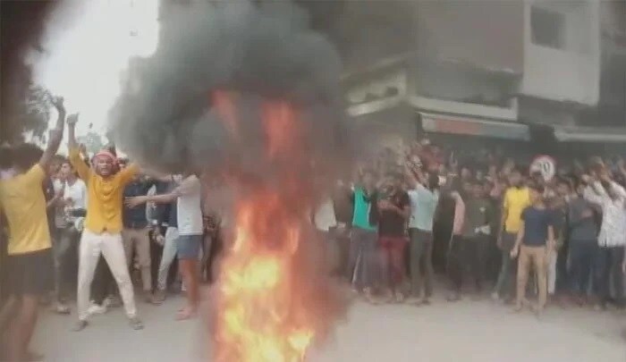 आपको बता दें कि बुधवार को बिहार के मुजफ्फरपुर, आरा, बक्सर, बेगूसराय में भी 'अग्निपथ' योजना के खिलाफ प्रदर्शन देखा गया था.