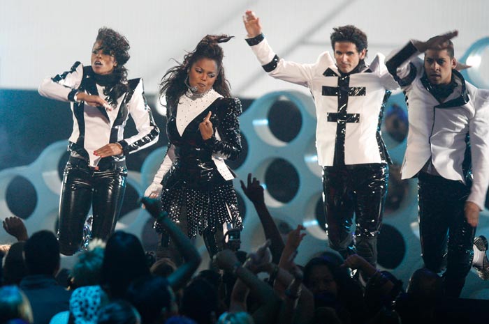 Janet Jackson was among the many stars who paid a tribute to pop legend Michael Jackson who died more than two months ago.(<I>Photo: AP</i>)