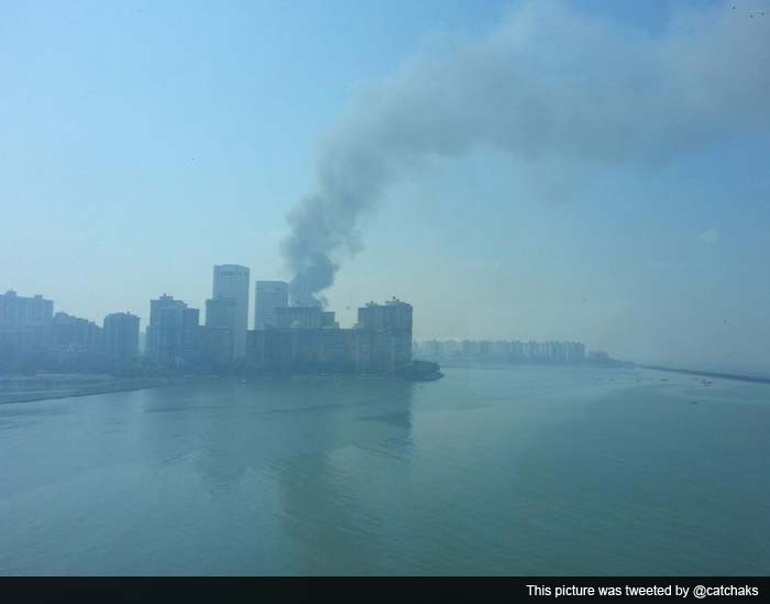 The blaze occurred at around 10 AM gutting several shanties of the labourers engaged in construction work near suburban Wadala, they said.<br> Akshay ?tweeted: Fire at cuffe parade.