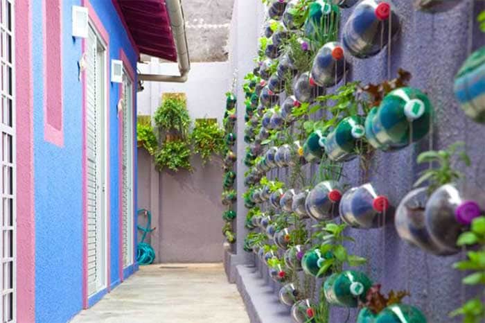 Brazil: Use Plastic to Decorate Your House