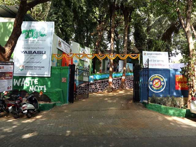 Photo : Mumbai's Pali Hill Residents Convert Household Waste Into Electricity And Light Up A Street