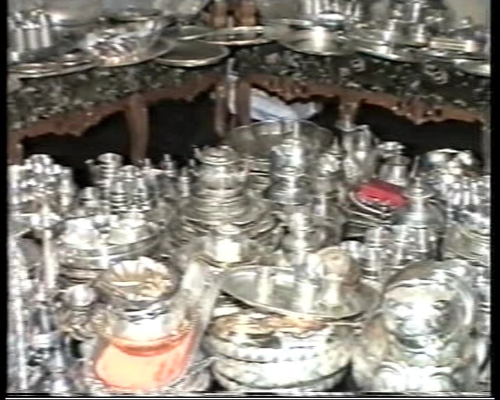 A raid on her premises following a corruption allegation in 1996, yielded large quantities of diamond-studded gold jewellery, more than 10,000 saris and 750 pairs of shoes. (NDTV Photo)