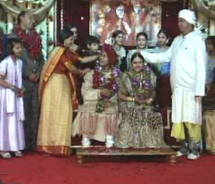 When it comes to weddings, politicians are known to splash out in style. The richest set ever erected in the history of the state, perhaps even the country, was for Lalu's daughter's wedding in Patna on May 23, 2002. (NDTV Photo)