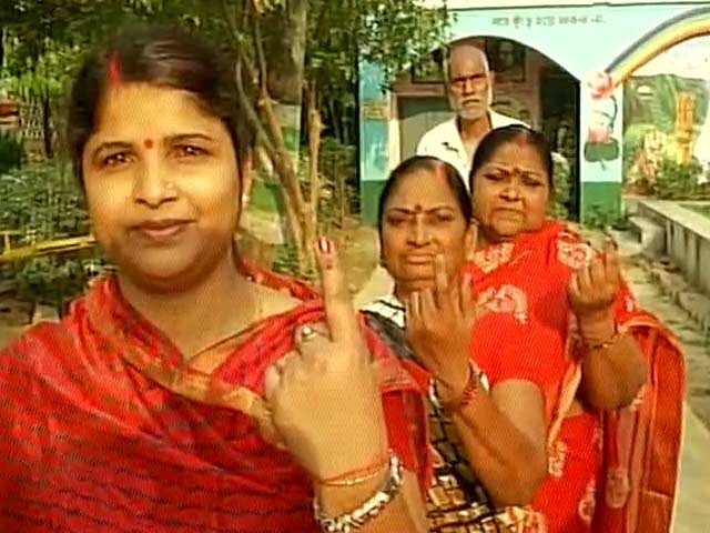 Photo : West Bengal Assembly Polls: Voting For 31 Seats Today