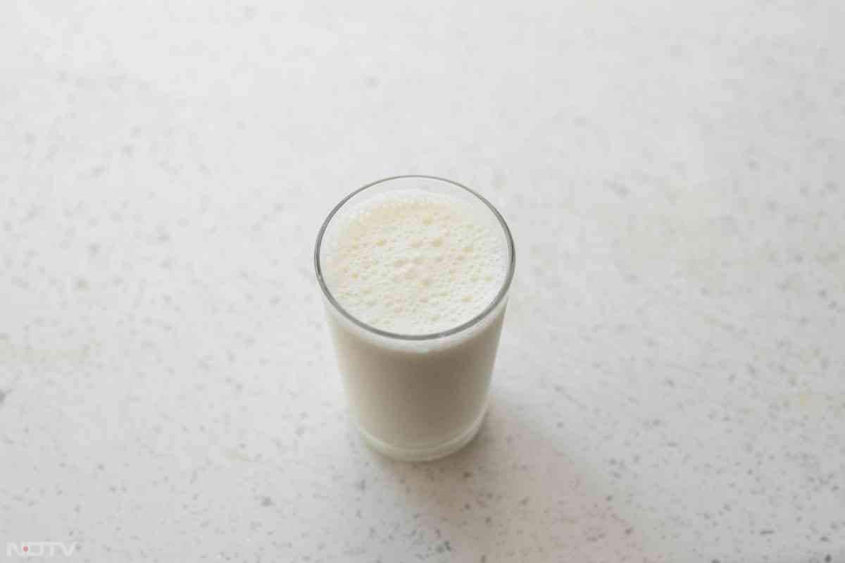 अगर आप वेट लॉस करना चाहते हैं, तो खाली पेट दध के सेवन से बचें.