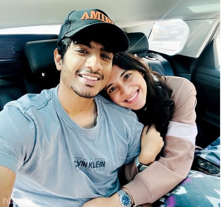 उन्होंने कई बॉलीवुड फिल्मों, सिंगल्स और म्यूज़िक वीडियो के लिए गाने बनाए हैं.