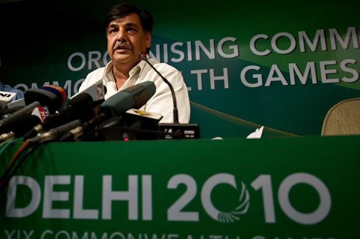 <b>Lalit Bhanot, Former General Secretary of the CWG Organising Committee, irked the entire nation while trying to defend the hygiene conditions of the Games village.</b><br><br>These rooms are clean to both you and us. Foreigners want certain standards in hygiene and cleanliness which may differ from our perception.