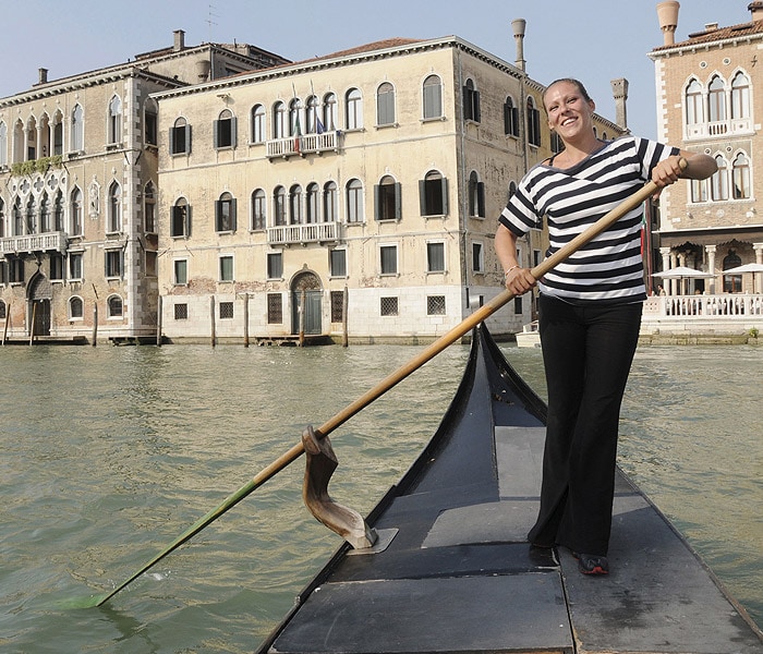 Venice\'s first woman gondolier