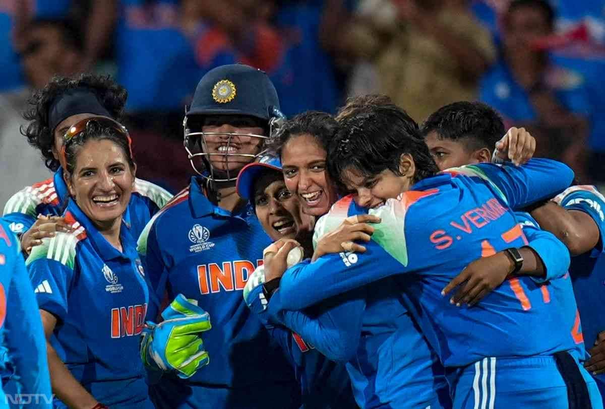 Women World Cup 2025 : विश्व विजेता हैं हम! दुनिया ने देखा भारत के 'बेटियों' का दम, जश्न की शानदार तस्वीरें देखिए