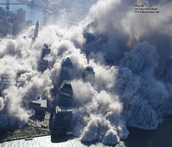 Dramatic new stills of 9/11 attack released