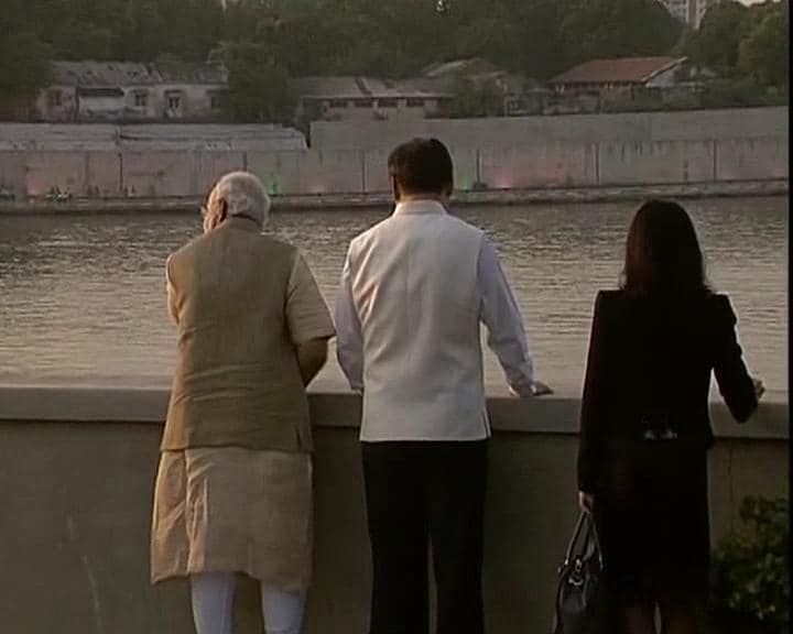 Prime Minister Narendra Modi and China's President Xi Jinping at the Sabarmati Riverfront.