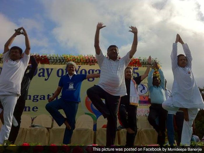 At Dawn, India Stretches Together: 10 Best Pics of Yoga Day