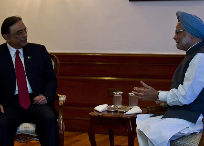 Pakistani President Zardari meets Prime Minister Manmohan Singh