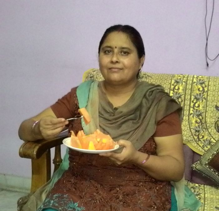 Reshma is happy to change her diet, she says - "I am feeling light already, never thought I could change my eating habits."