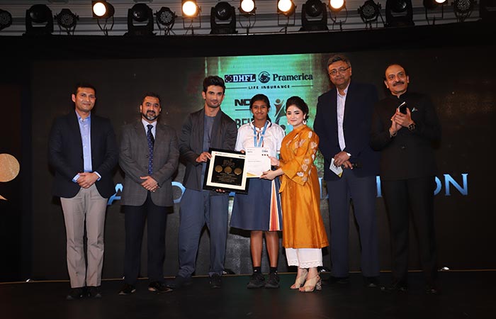 Trisha Komitla from Oakridge International School, Bengaluru won the National Champion (Student) title for her excellent contribution towards the campaign's cause and for showing undying passion to help build a better future for all. She received her award from Sushant Singh Rajput and Zaira Wasim.