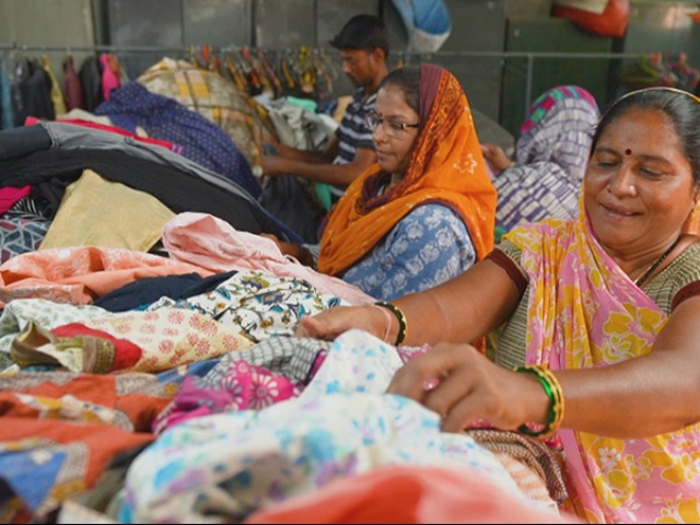 Clothes Box Foundation And Blind People's Association Are Giving A New Meaning And Purpose To Old Clothes