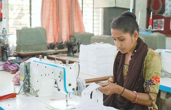 The students here have found creative and innovative ways to make the best use of waste materials. With their unique perspectives and problem-solving skills, they develop a range of products and solutions that are both functional and environment-friendly.