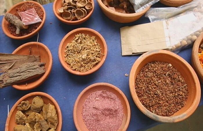 Extracting Natural Dyes From Plants And Plant Waste To Make Sustainable Products