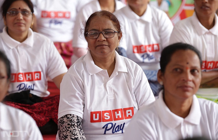 The women associated with the Usha Silai Schools have taken a lead role in organising, promoting and participating in sports and community events. In a concerted effort to foster the holistic well-being of the community, these women recently organised a Yoga camp for the women residing in Saswad in Pune, Maharashtra.