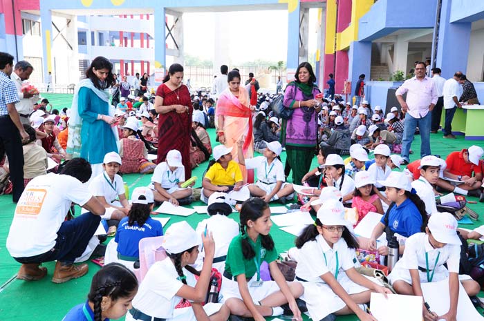 More than 600 children from schools across Udaipur participated in the painting competition.