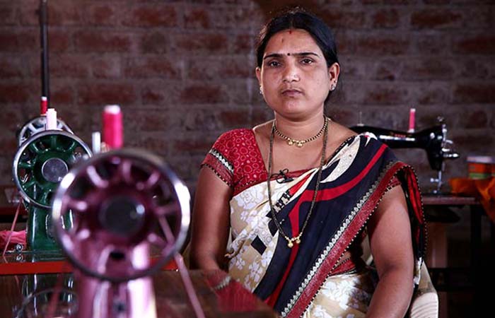 Chhotibai Sahebrao Chaure, 32, hails from Dali Samba village of sakri block, Dhule district of Maharashtra. She has been running her own Silai School since November 2014.