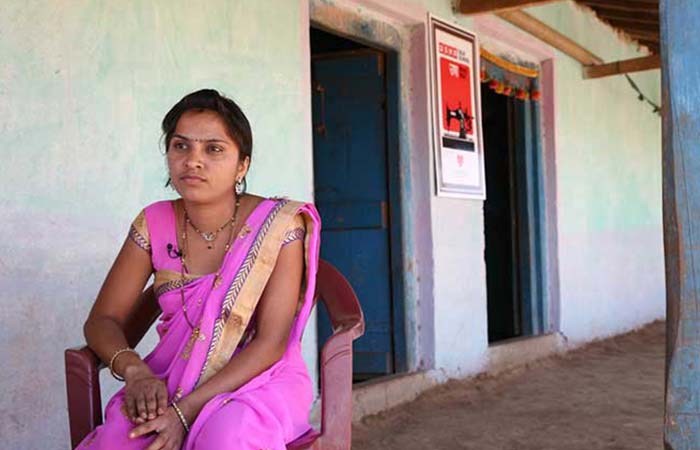 Kalpana Kamadi, a resident of Maharashtra's Dhule district, was struggling to make ends meet. She was in dire need to earn money to sustain her family and this situation was further aggravated when her son was admitted to the hospital due to an illness and passed away as she and her husband could not bear the cost of his treatment.