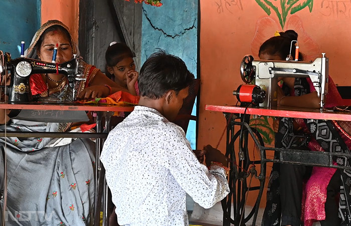 From Odisha, we move to Madhya Pradesh, the heart of India. In Churka Tola village of Madhya Pradesh lives 37-year-old Anita Bal, who is rising above her disability, by practising the art of stitching. Anita's husband, who is also disabled, used to run a tyre repair shop but the earnings from his business weren't enough to support a family of five. It was then Anita got associated with the Usha Silai School.