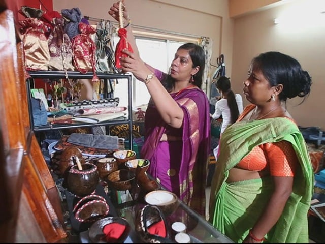 Photo : Meet Women Who Are Reducing The Load Of Textile Waste By Upcycling