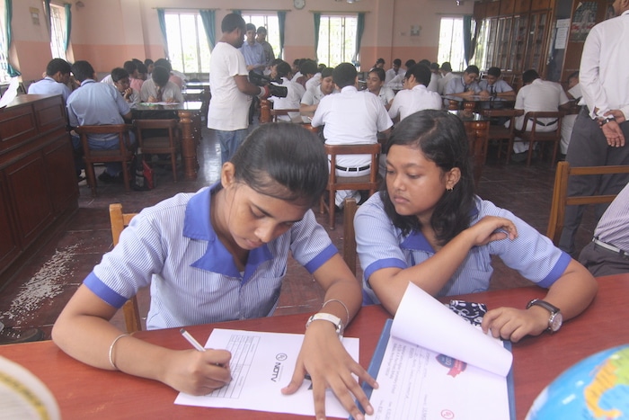 In Pics: Students Participating In Zonal Round Of NSSQ 2016 In Kolkata