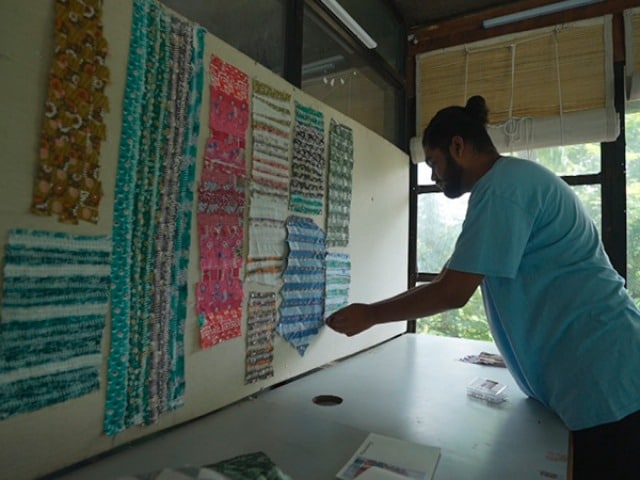 Bags: Rajiben's Recycled Plastic Accessories – ARTISANS