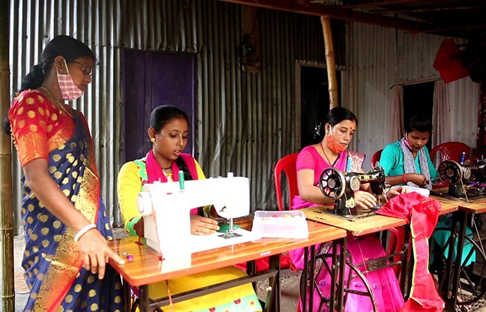 Sustenance Of USHA Silai School Teachers And Their Contribution To Society During Crisis