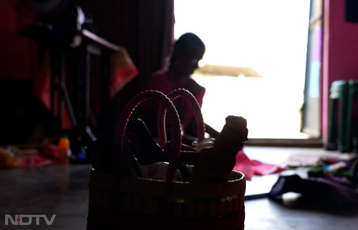 Arzoo (name changed) lost her husband to HIV, 15 years ago, who unknowingly passed the infection on to her as well. The Native Medicare Charitable Trust (NMCT) had put her on medication, and they were the ones who introduced her to the Usha Silai School programme. Today, she teaches women around her village, how to sew.