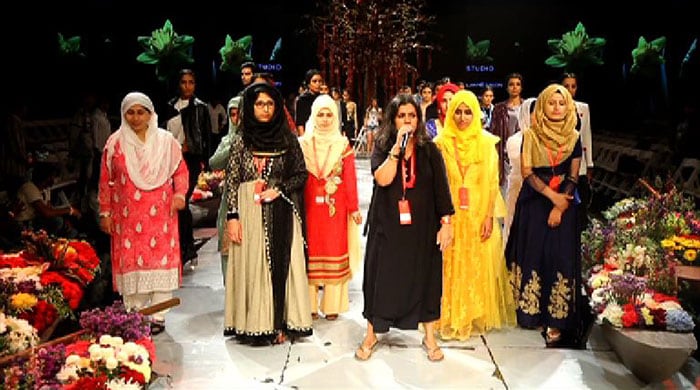Hard Work Pays Off, Women From Kashmir Reach Their Destination - Lakme Fashion Week 2019