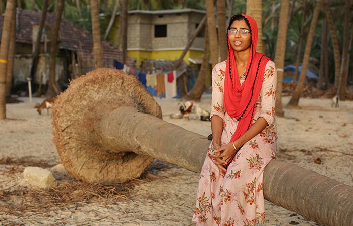 29-year-old Shabana, a resident of Agatti Island of Lakshwadeep, has always faced financial difficulty, courtesy irregular income from her job and designing work. The lack of financial stability makes it difficult for Shabana to run her house and feed her two children. Also, her husband who works at the ship stays away from his family for six months straight.