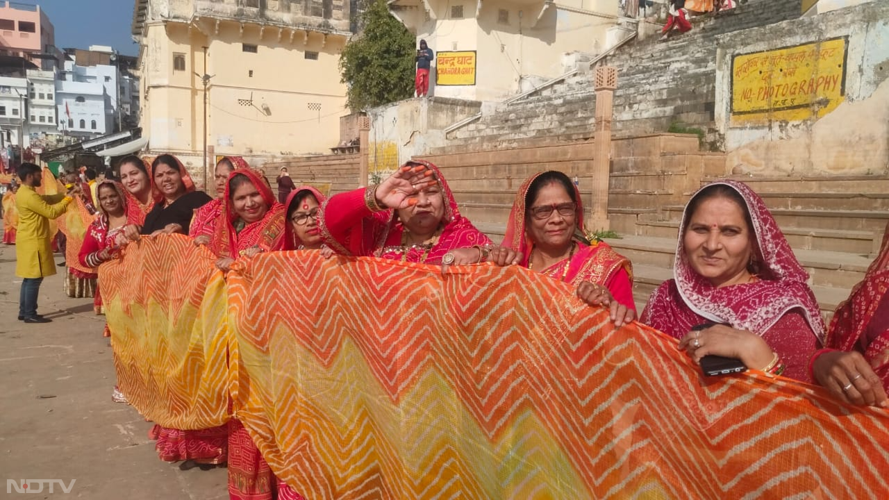 2000 मीटर लम्बी पगड़ी को लेकर महिलाओं में दिखा उत्साह-