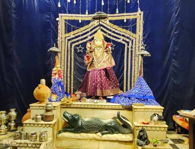 भरतपुर का एकमात्र श्री गंगा मंदिर जहां मगरमच्छ पर सवार होती हैं मां, गंगा दशहरा पर यहां उमड़ता श्रद्धालुओं का सैलाब