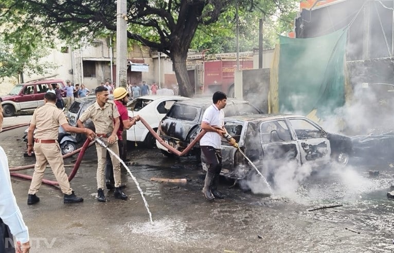 स्कूली छात्रों के विवाद के बाद उदयपुर में भड़की हिंसा को लेकर मुख्यमंत्री भजनलाल शर्मा ने गृह राज्यमंत्री और डीजीपी से रिपोर्ट मांगी है.