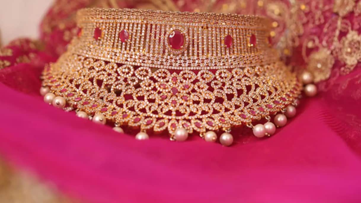 दिल्ली में सबसे महंगा बिक रहा है 24 कैरेट सोना